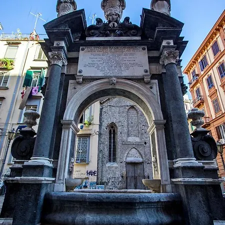 ベッド・アンド・ブレックファスト Portanova ナポリ