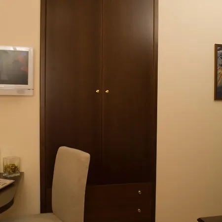 波尔塔诺瓦住宿加早餐旅馆 3*