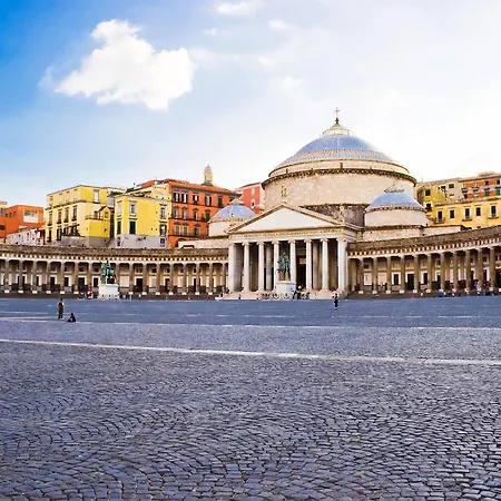 לינה וארוחת בוקר Portanova נאפולי